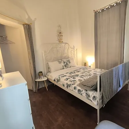 Compass- Super Center Apartman Burgasz