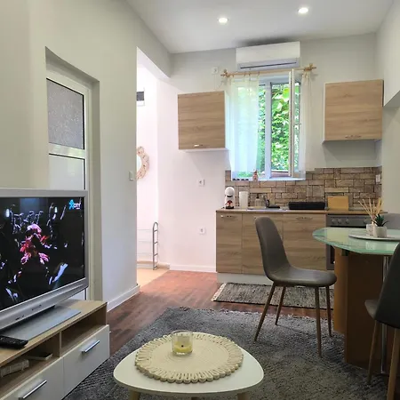 Compass- Super Center Apartman *